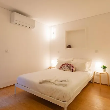 Modern 2-bedroom Near Cathedral Apartment Braga