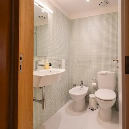 Modern 2-bedroom Near Cathedral Appartement