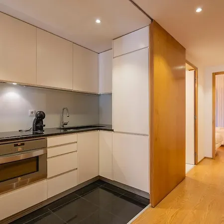 Modern 2-bedroom Near Cathedral Appartement