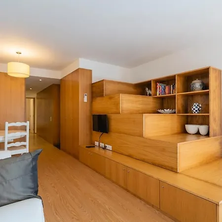 Modern 2-bedroom Near Cathedral Braga